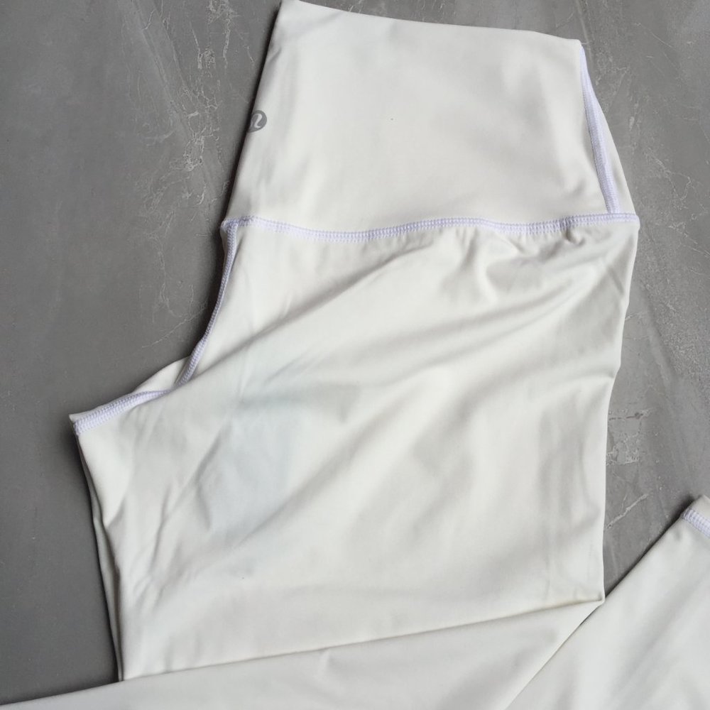 Lululemon Aligh Pants 25" Relaxed Leggings - Picture 4 of 10